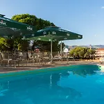 Vagabundo - Newly Renovated, 100m From Beach, Pool & Breakfast Hotel 4*