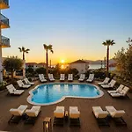 Vagabundo - Newly Renovated, 100m From Beach, Pool & Breakfast 4* Trogir