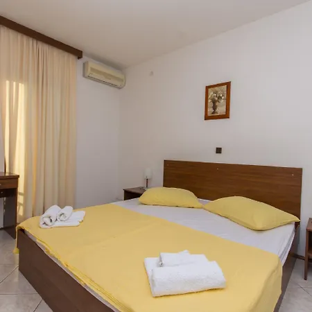 Katarina 3* オクルグ・ゴルニ