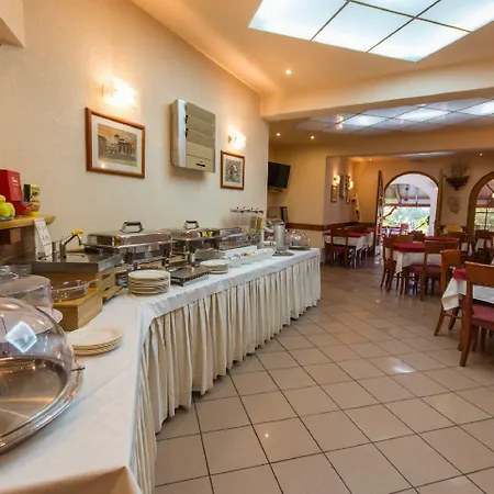 Katarina オクルグ・ゴルニ