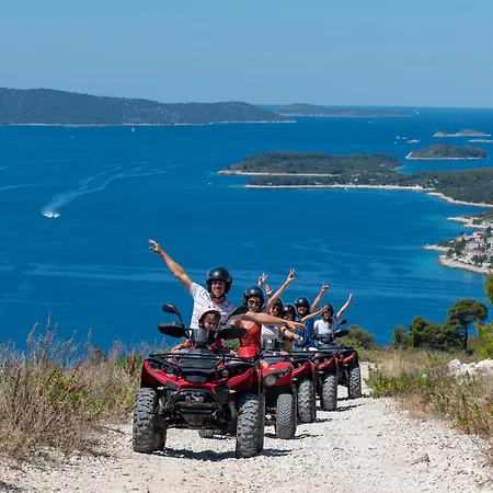 Vagabundo - Newly Renovated, 100m From Beach, Pool & Breakfast Ξενοδοχείο Τρογκίρ