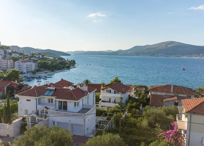 Vagabundo - Newly Renovated, 100m From Beach, Pool & Breakfast Hotell