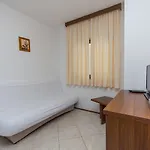 Hotel Vagabundo - Newly Renovated, 100m From Beach, Pool & Breakfast