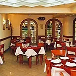 Vagabundo - Newly Renovated, 100m From Beach, Pool & Breakfast Hotel 4*