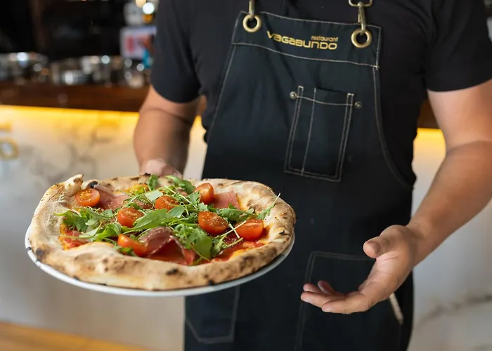 Hotel Vagabundo - Newly Renovated, 100m From Beach, Pool & Breakfast Traù