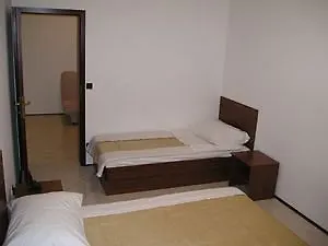 Vagabundo - Newly Renovated, 100m From Beach, Pool & Breakfast