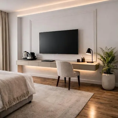 Vagabundo - Newly Renovated, 100m From Beach, Pool & Breakfast