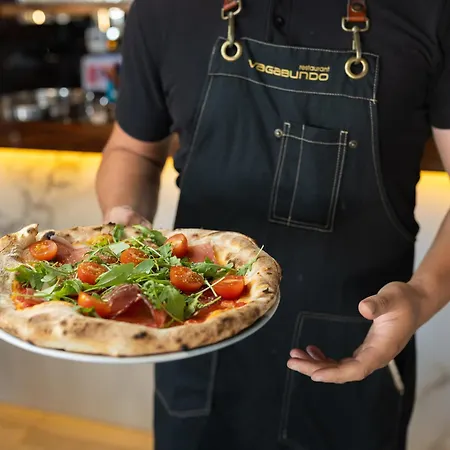 Szálloda Vagabundo - Newly Renovated, 100m From Beach, Pool & Breakfast Trogir