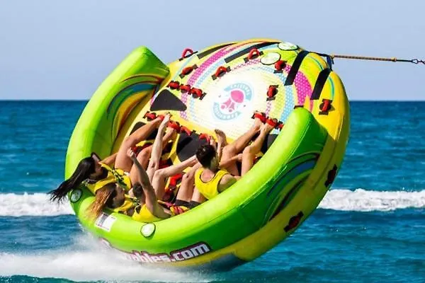 Vagabundo - Newly Renovated, 100m From Beach, Pool & Breakfast Trogir