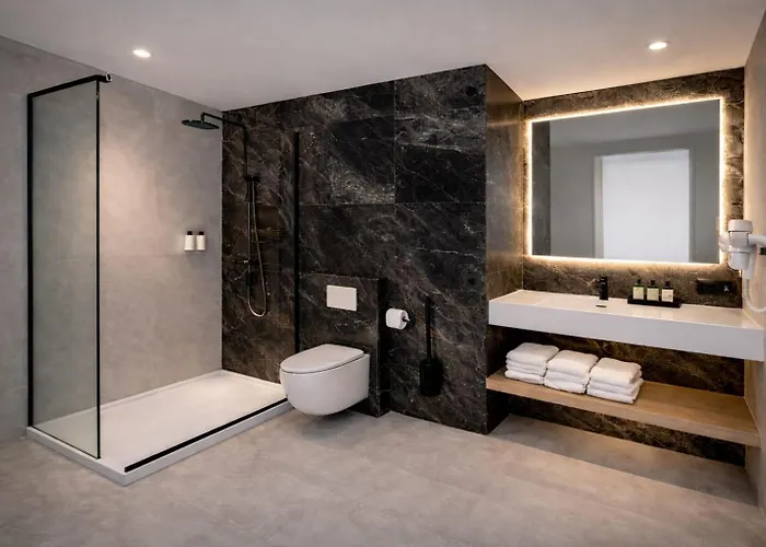 Szálloda Vagabundo - Newly Renovated, 100m From Beach, Pool & Breakfast