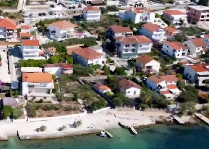 Vagabundo - Newly Renovated, 100m From Beach, Pool & Breakfast Szálloda 4*