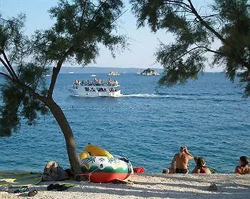 Vagabundo - Newly Renovated, 100m From Beach, Pool & Breakfast 4*